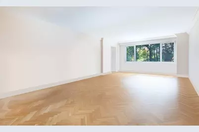 24 Central Park S #3W, New York City, NY 10019 - Photo 2