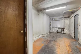 195 Prince St, New York City, NY 10012 - Photo 6