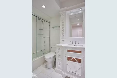 15 E 82nd Street #TRIPLEX, New York City, NY 10028 - Photo 26