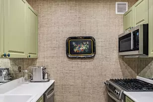 201 E 80th St, New York City, NY 10075 - Photo 4