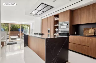 248 W 71st St, New York City, NY 10023 - Photo 6