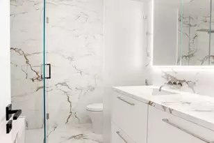 248 W 71st St, New York City, NY 10023 - Photo 22