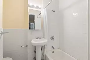 227 E 89th St, New York City, NY 10128 - Photo 8