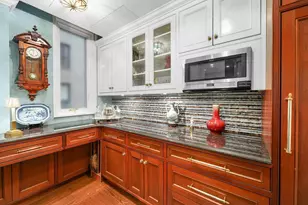 570 Park Ave, New York City, NY 10065 - Photo 6