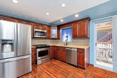 110 Arnold Street #NA, New York City, NY 10301 - Photo 4