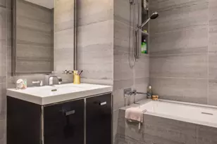 252 South St, New York City, NY 10002 - Photo 6