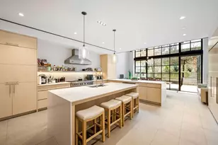 328 W 108th St, New York City, NY 10025 - Photo 10