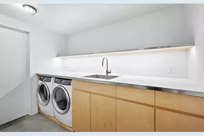 328 W 108th Street, New York City, NY 10025 - Photo 36