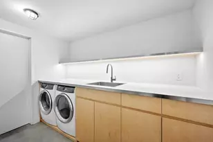 328 W 108th St, New York City, NY 10025 - Photo 36