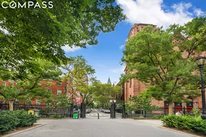 210 E 17th Street #6A, New York City, NY 10003 - Photo 14