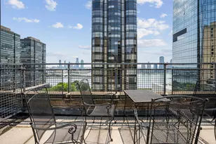 333 E 46th St, New York, NY 10017 - Photo 8