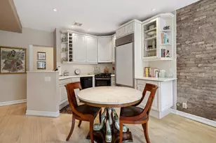 235 W 70th St, New York City, NY 10023 - Photo 4