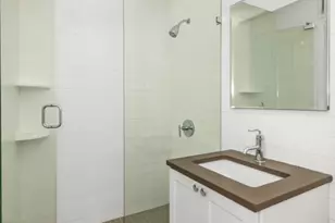 315 W 70th St, New York City, NY 10023 - Photo 8