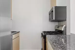 21 S End Ave, New York City, NY 10280 - Photo 4