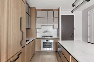 515 W 18th St, New York City, NY 10011 - Photo 2