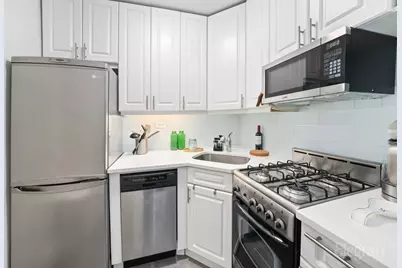 155 E 34th Street #8-N, New York City, NY 10016 - Photo 2