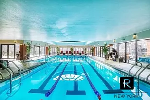 330 E 38th St, New York City, NY 10016 - Photo 10