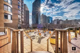 330 E 38th St, New York City, NY 10016 - Photo 8