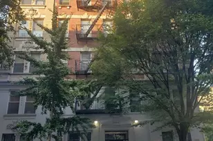 241 W 111th St, New York City, NY 10026 - Photo 4