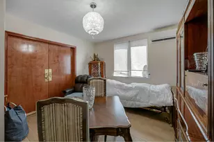 1530 E 22nd St, New York City, NY 11210 - Photo 22