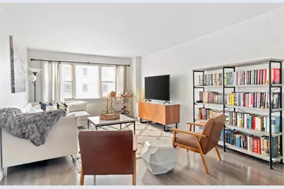 520 E 76th Street #9G, New York City, NY 10021 - Photo 1