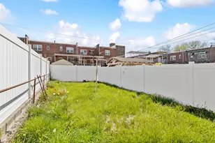 2016 Haviland Ave, New York City, NY 10472 - Photo 14