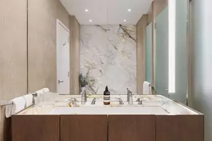 121 E 22nd St, New York City, NY 10010 - Photo 8