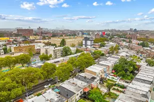 61 E 54th St, New York City, NY 11203 - Photo 18