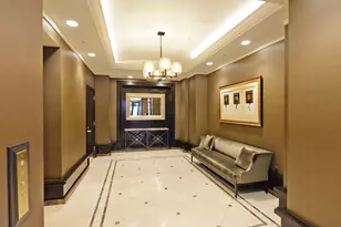 235 E 55th St, New York City, NY 10022 - Photo 8