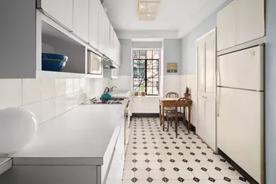 40 E 10th Street #4G, New York City, NY 10003 - Photo 8