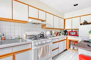 246 Washington Ave, New York City, NY 11205 - Photo 12