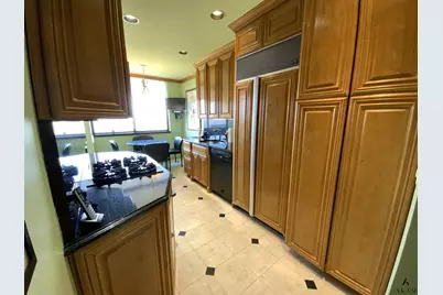 270-10 Grand Central Parkway #33-O, New York City, NY 11005 - Photo 8