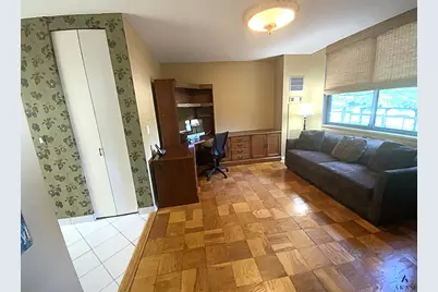 270-10 Grand Central Parkway #2L, New York City, NY 11005 - Photo 1