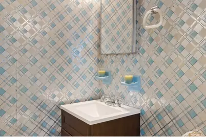 10560 Flatlands 2nd Street, New York City, NY 11236 - Photo 4