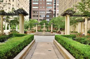 350 W 57th St, New York City, NY 10019 - Photo 8
