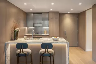 111 W 56th St, New York City, NY 10019 - Photo 2
