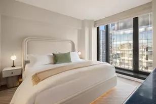 111 W 56th St, New York City, NY 10019 - Photo 4