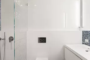 525 E 80th St, New York City, NY 10075 - Photo 14