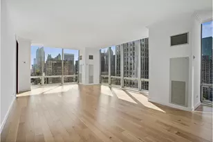 641 5th Ave, New York City, NY 10022 - Photo 2