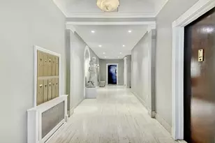 35 W 54th St, New York City, NY 10019 - Photo 10