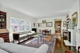 35 W 54th St, New York City, NY 10019 - Photo 4