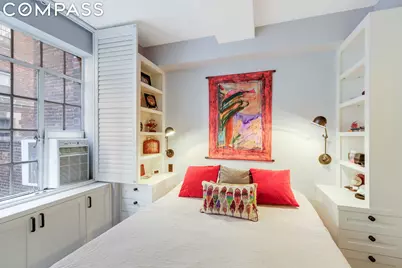 320 E 42nd Street #310, New York City, NY 10017 - Photo 4