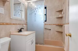 4200 Herkimer Pl, New York City, NY 10470 - Photo 8