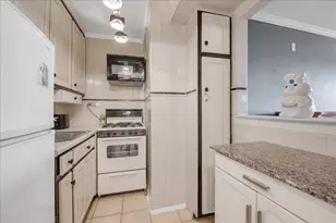 4200 Herkimer Pl, New York City, NY 10470 - Photo 6