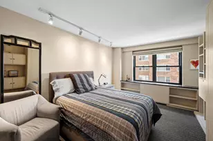 196 E 75th St, New York City, NY 10021 - Photo 14