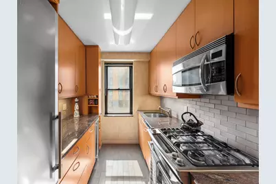 196 E 75th Street #7C, New York City, NY 10021 - Photo 4