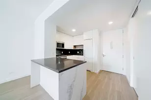 321 W 37th St, New York City, NY 10018 - Photo 6