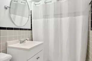 139 E 33rd St, New York, NY 10016 - Photo 10