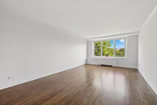 18-65 211th St, New York City, NY 11360 - Photo 10