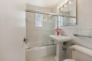 18-65 211th St, New York City, NY 11360 - Photo 30